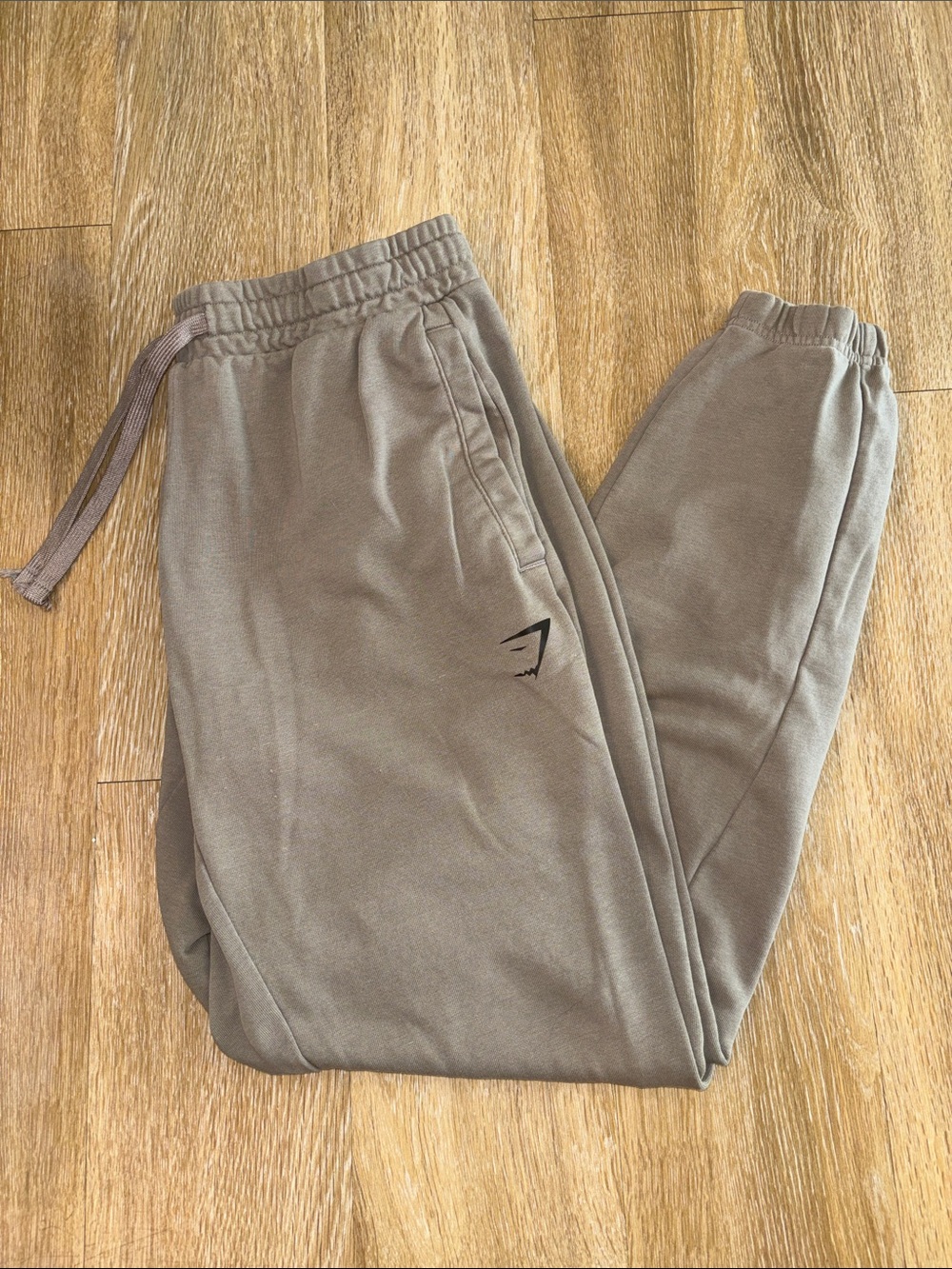 Gymshark Women’s Taupe / Brown Jogger Sweatpants